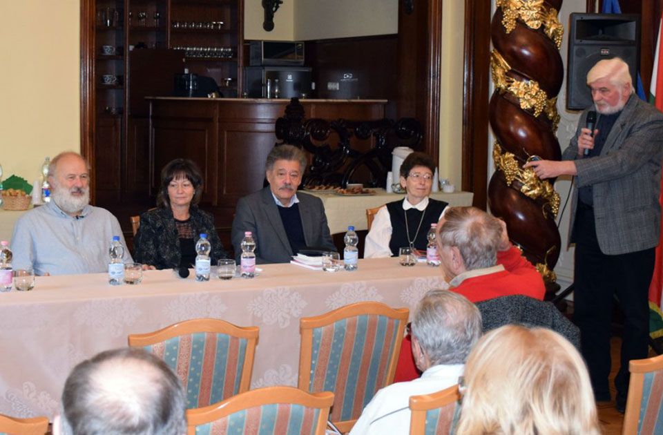 Beszámoló Kádár Zsuzsa és Eörsi László könyvének bemutatójáról